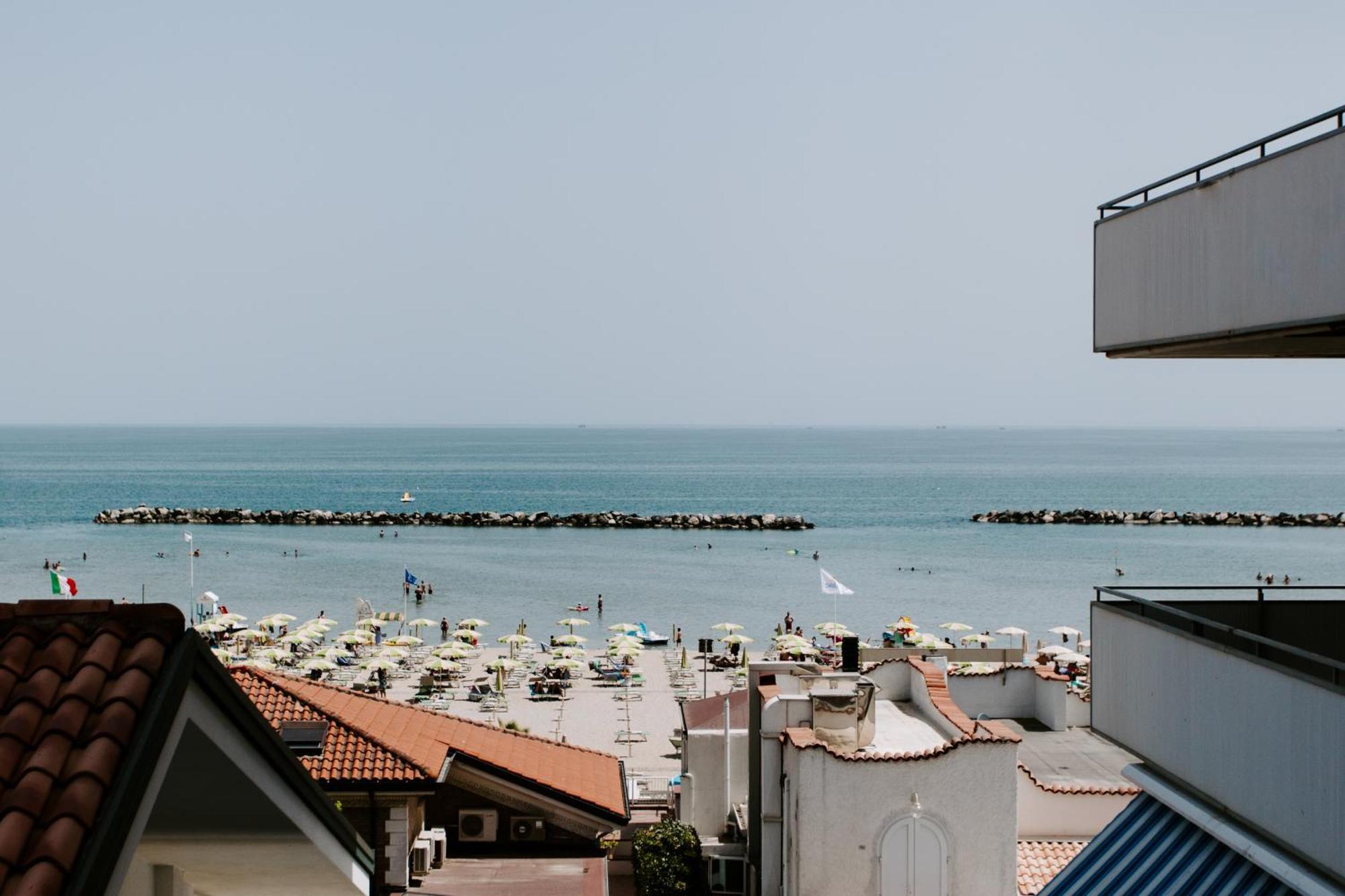 Hotel Edward Bellaria-Igea Marina Exterior foto